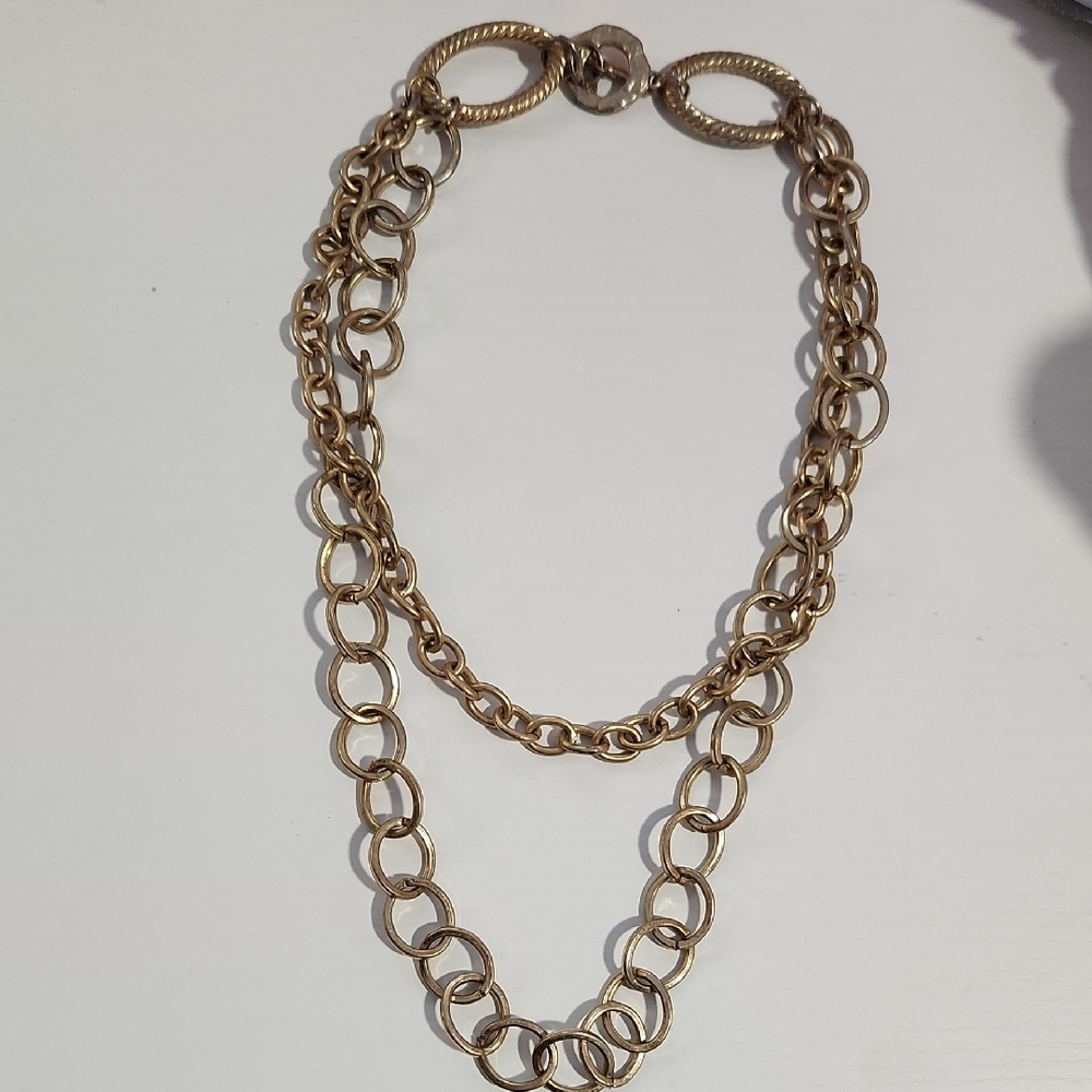 Elegant Gold-Tone Chain Necklace